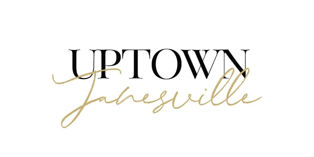 Holiday Photos at Uptown Janesville in Janesville, WI